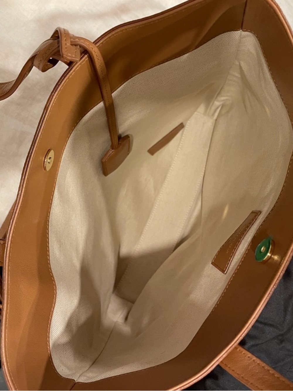 YSL Authentic suede fringe tote - Picture 4 of 4
